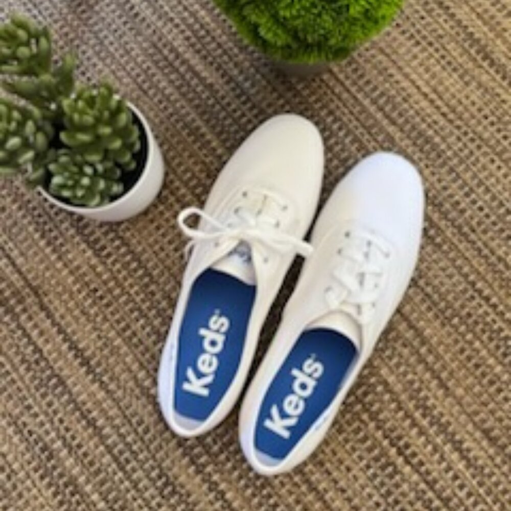 White Keds Size 9.5 Womens